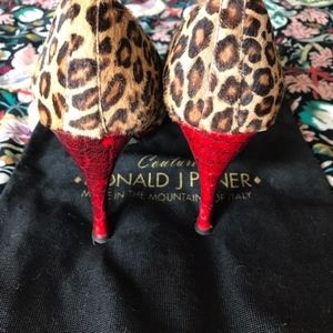 Donald J Pliner Couture Pumps